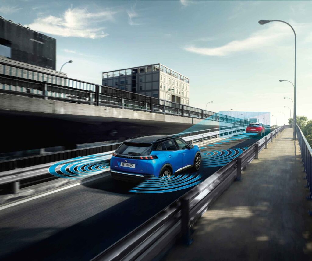 Система безопасности Peugeot 2008